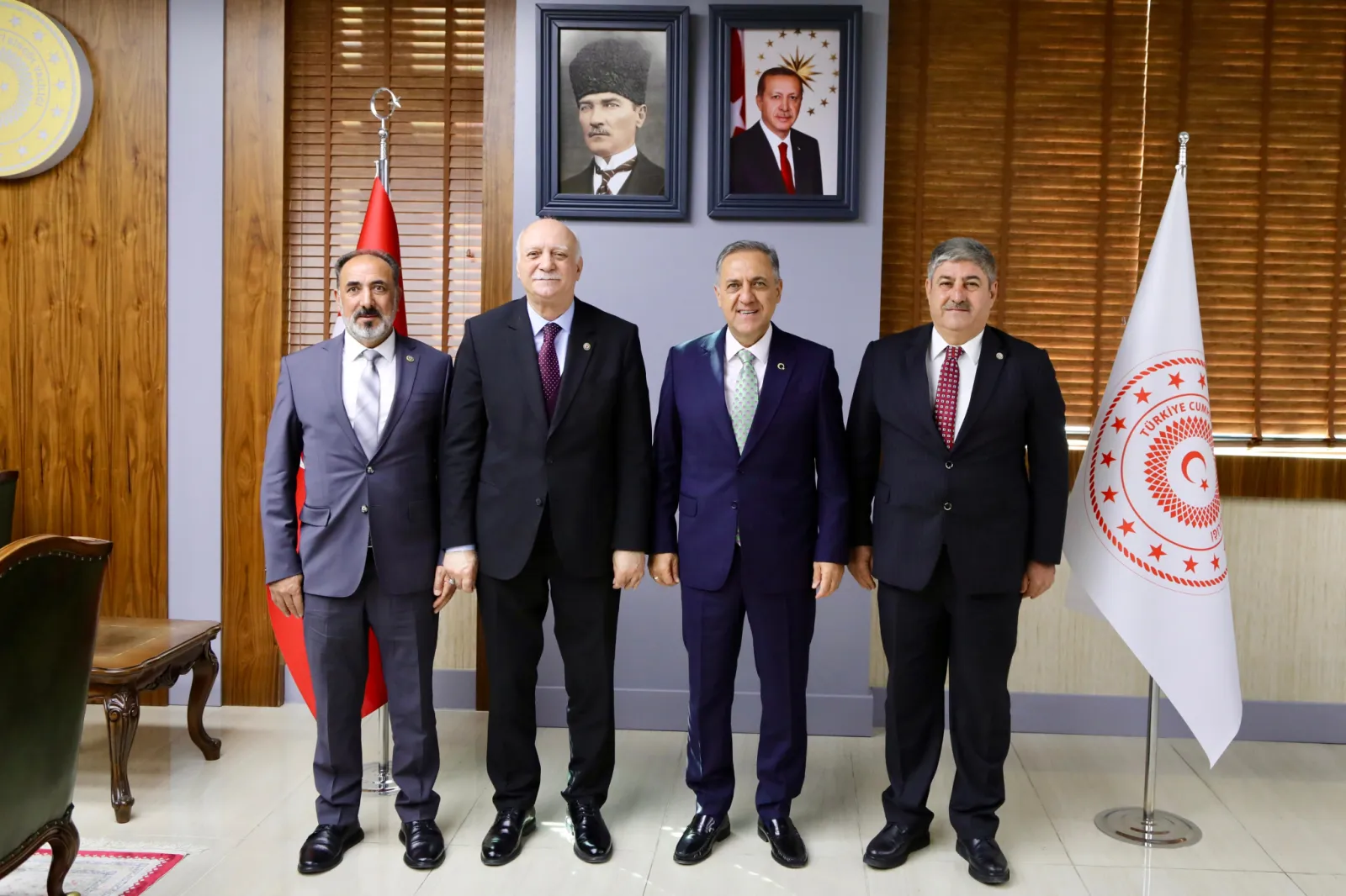 TZOB Genel Başkanı Şemsi Bayraktar, Bingöl Valisi Dr. Ahmet Hamdi Usta’yı Ziyaret Etti